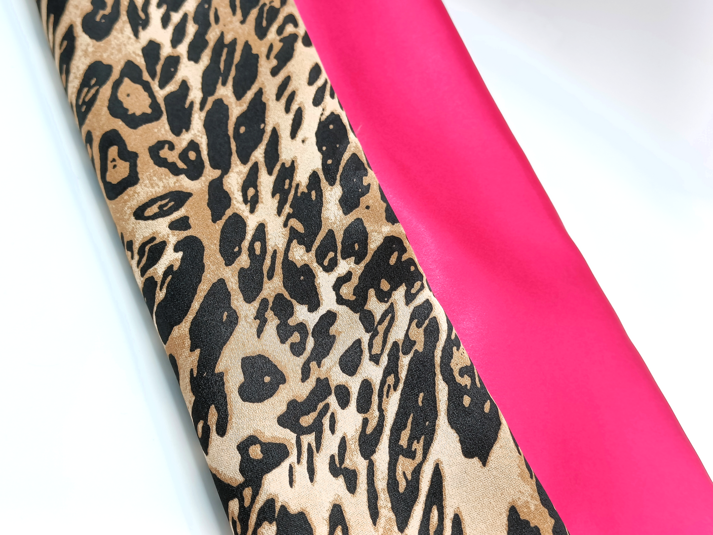 COLLAR BANDANA ANIMAL PRINT FUCSIA