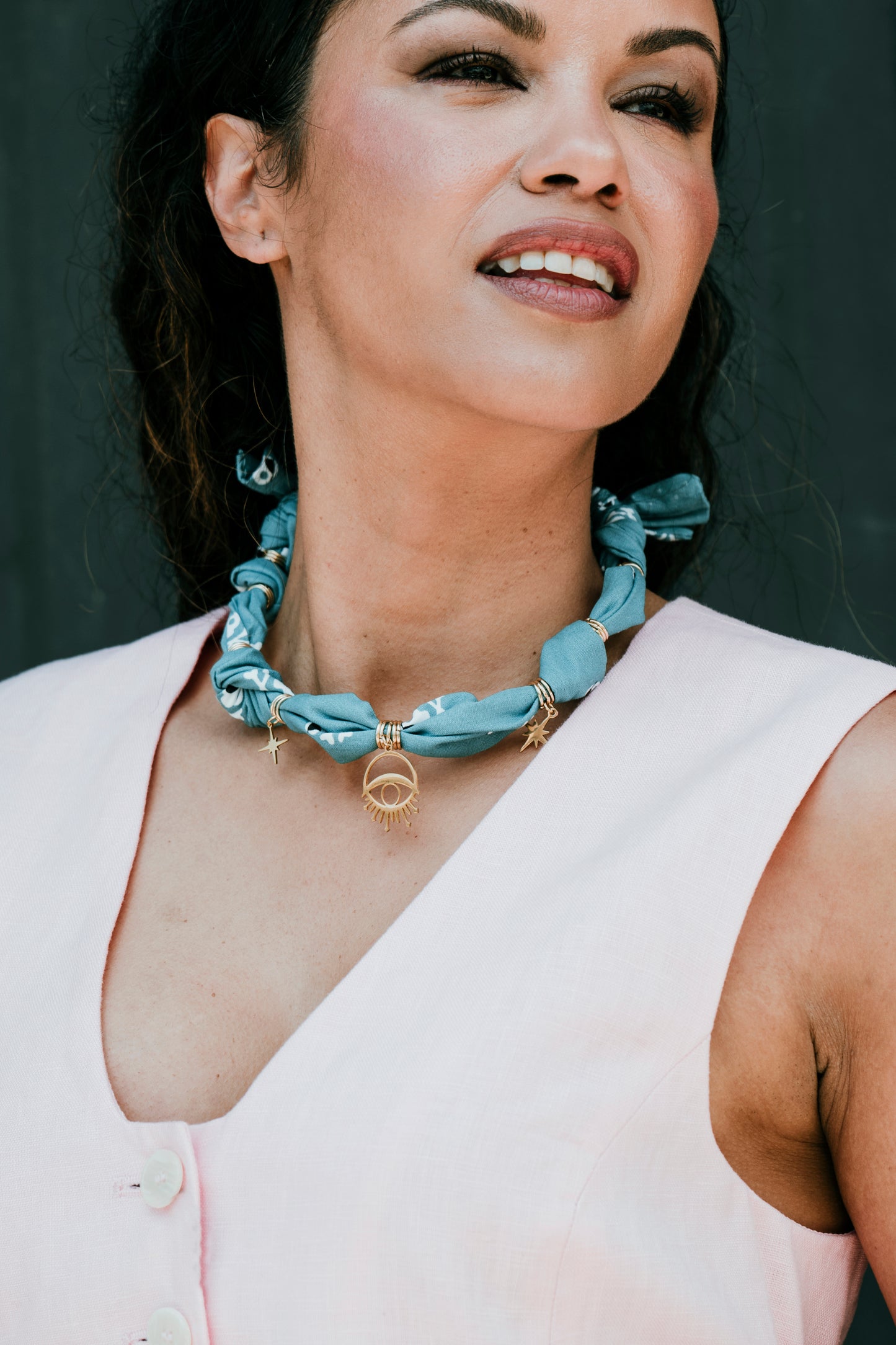 COLLAR BANDANA SKULLS AGUAMARINA