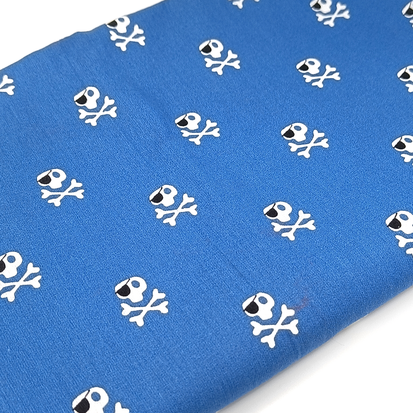 COLLAR BANDANA SKULLS AZUL